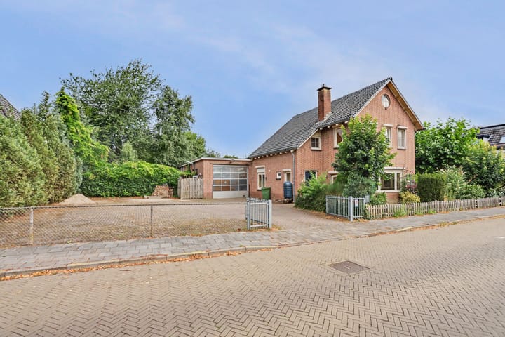 Foto 4 van Dorpsstraat 4