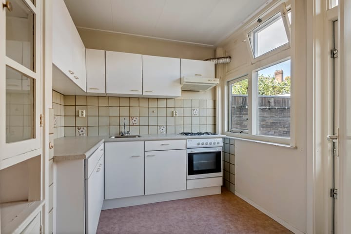 Tussenwoning te koop: Burgemeester Meslaan 2, Tiel