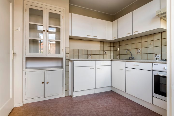 Tussenwoning te koop: Burgemeester Meslaan 2, Tiel