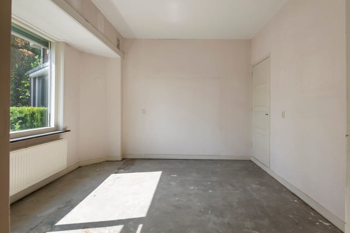 Tussenwoning te koop: Burgemeester Meslaan 2, Tiel