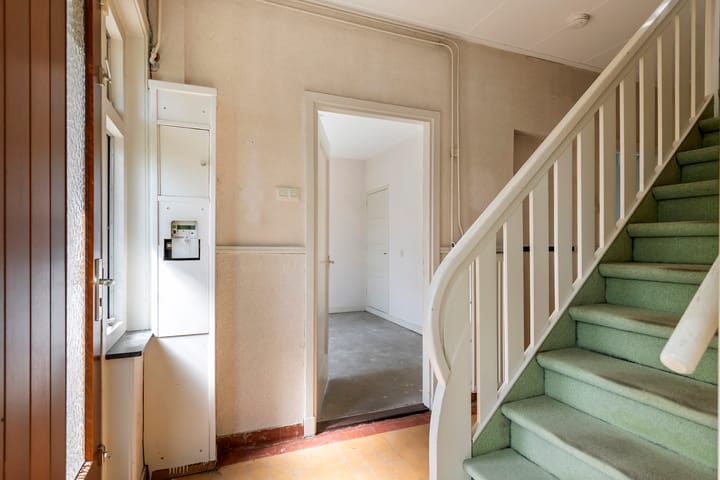 Tussenwoning te koop: Burgemeester Meslaan 2, Tiel