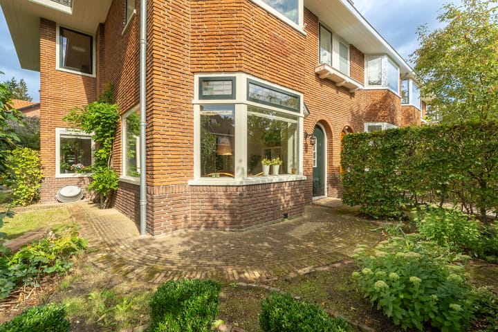 Hoekwoning te koop: Da Costalaan 1, Zeist