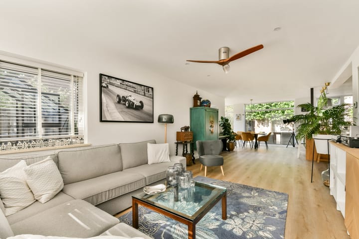 Hoekwoning te koop: Wilgenlaan 11, Amstelveen