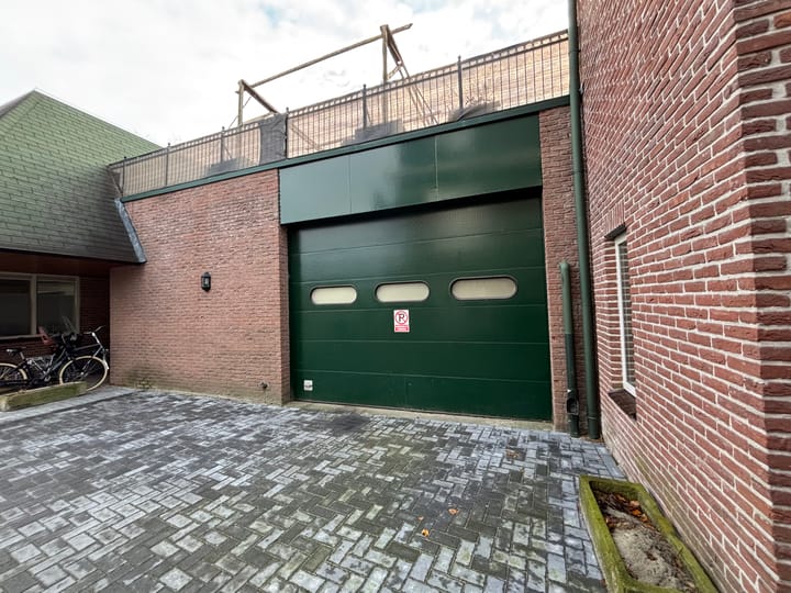 Grotestraat 102-b, Borne