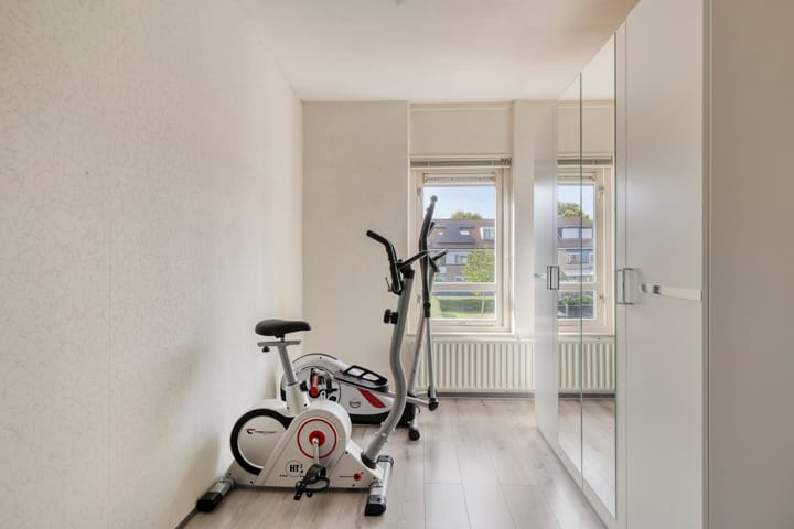 Tussenwoning te koop: Zilvermosstraat 85, Almere