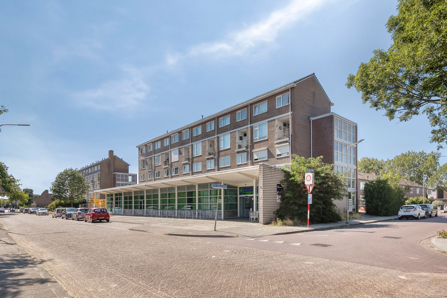 Photo 1 of Van Hogendorpweg 64
