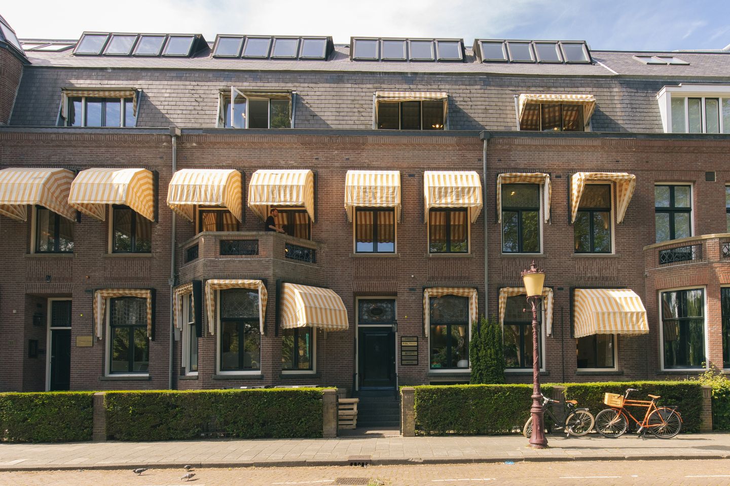 Bekijk foto 1 van Jan van Goyenkade 10