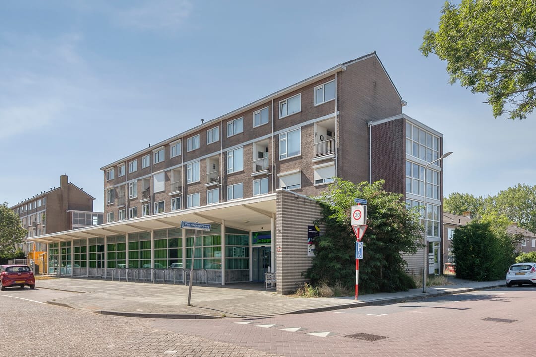 Photo 22 of Van Hogendorpweg 64