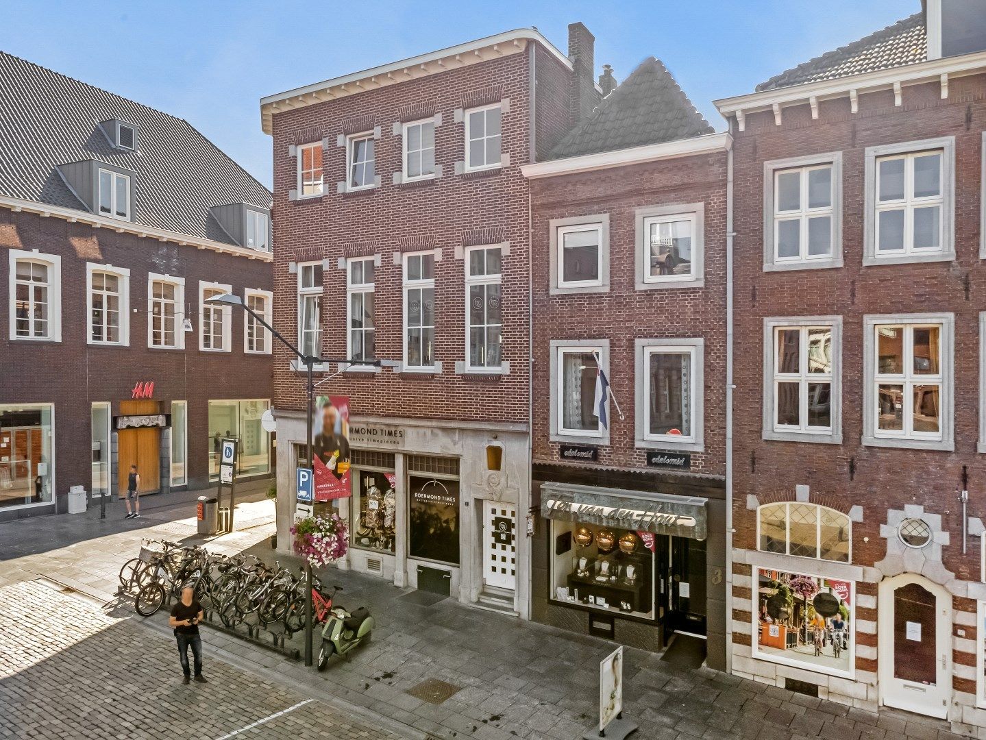 Bekijk foto 3 van Markt 3