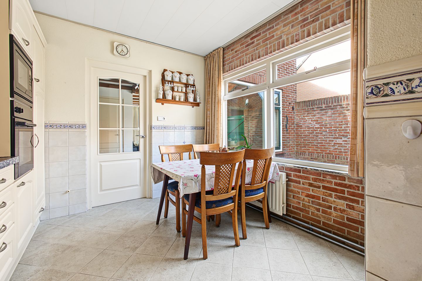 Photo 14 of Bossestraat 34-A