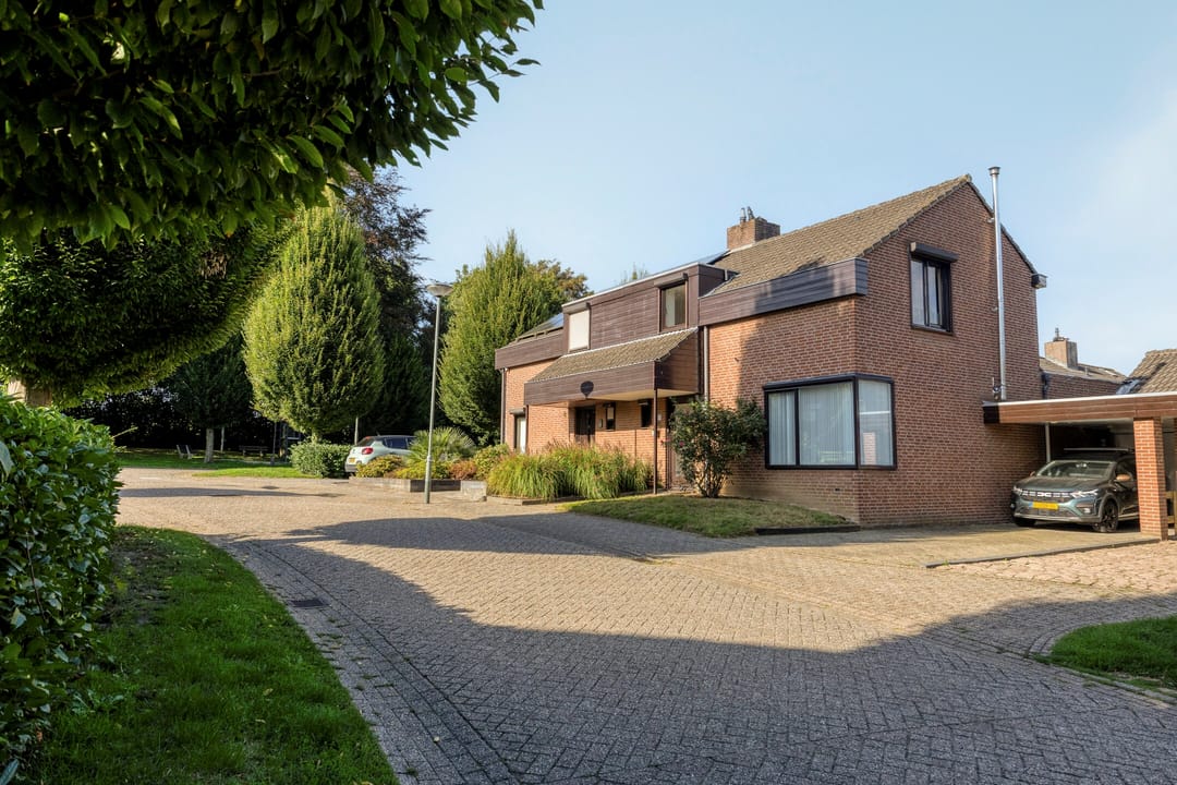 Foto 1 van Aan het Beeker Kruis 19