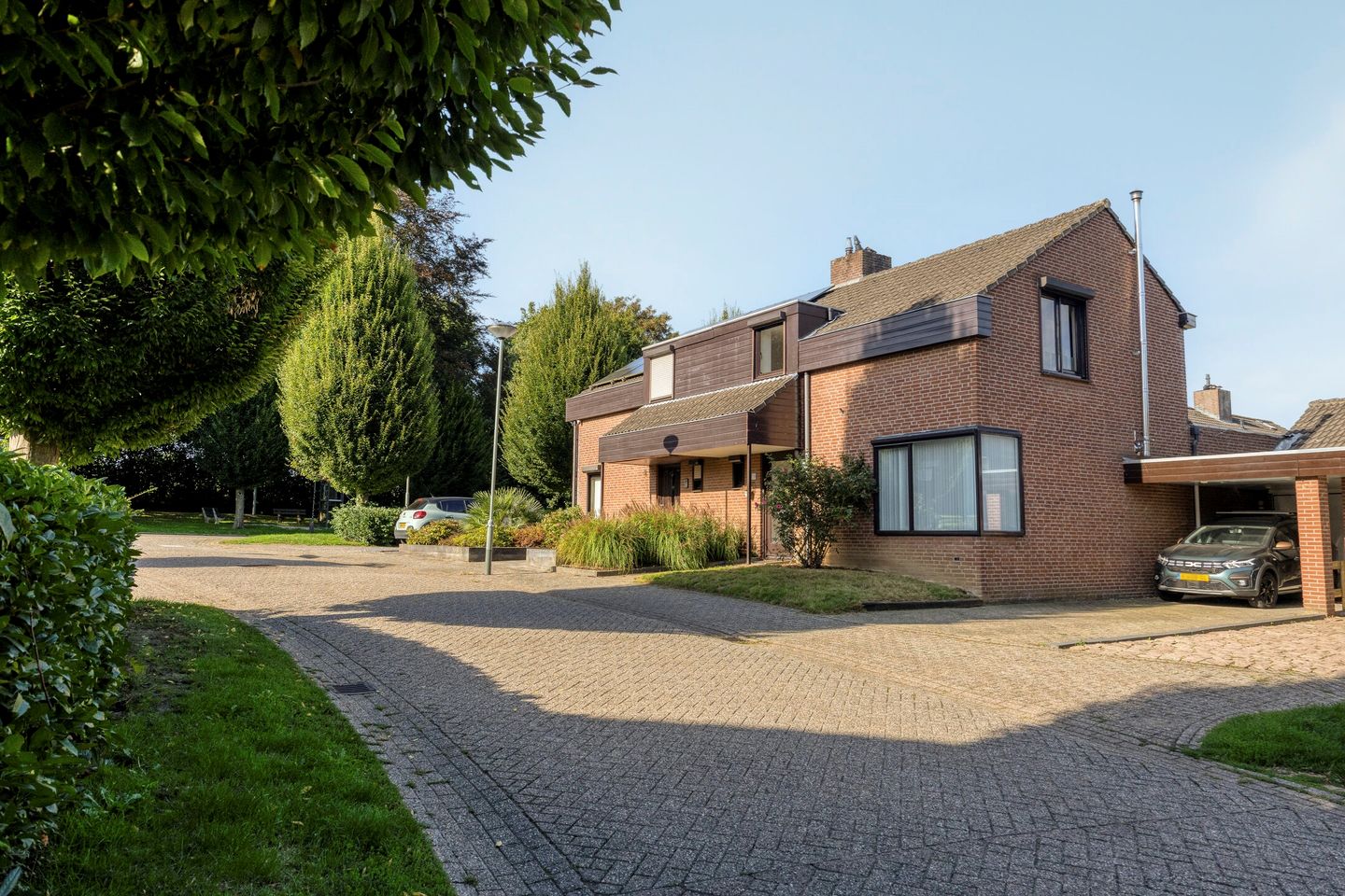 Foto 1 van Aan het Beeker Kruis 19