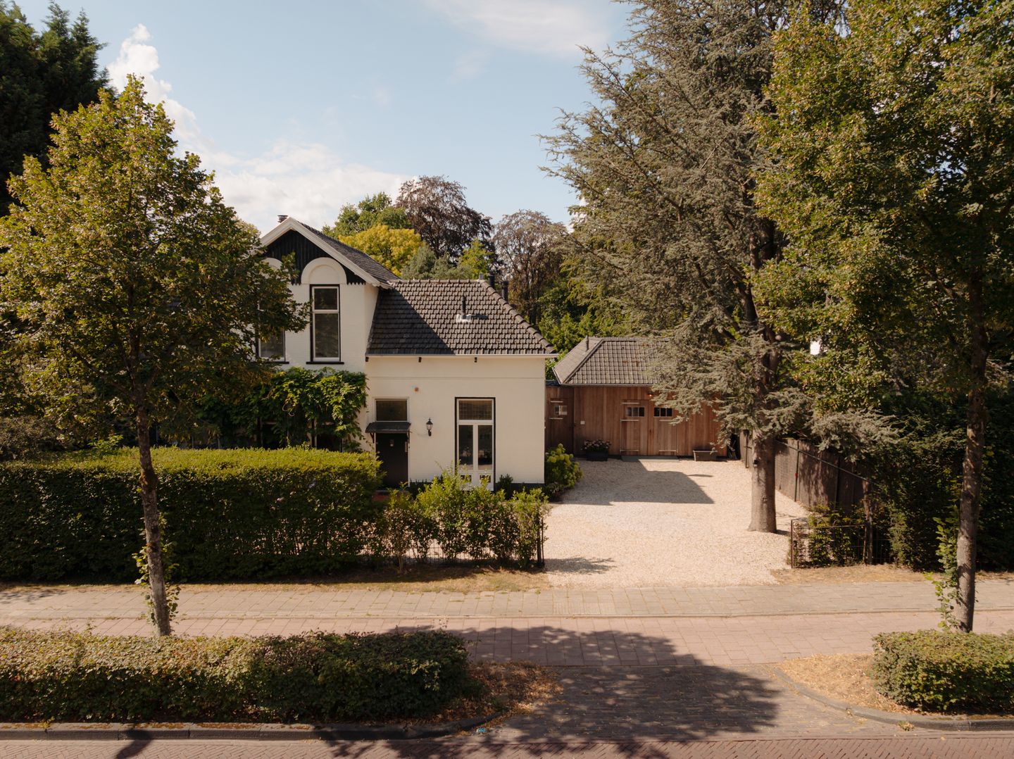 Photo 70 of Naarderstraat 71