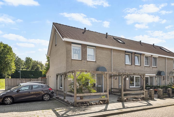 Hoekwoning te koop: Kleine Vest 1, Ooltgensplaat