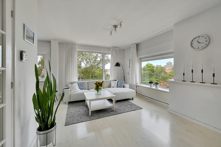 Appartement te koop: Aart van der Leeuwkade 123, Voorburg