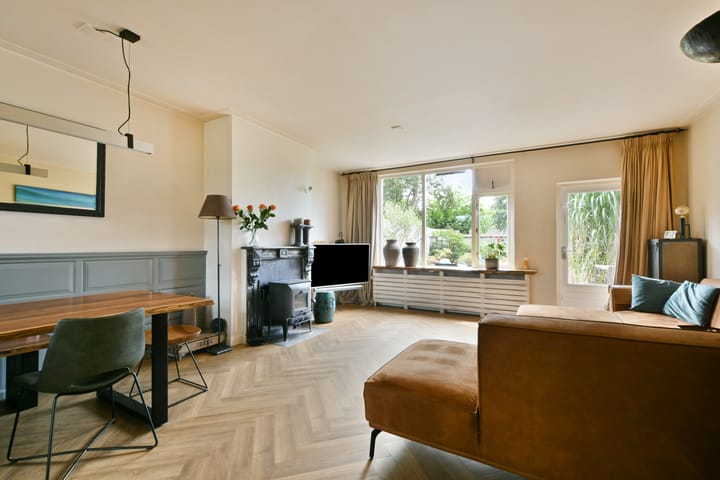 Tussenwoning te koop: Ouderhoek 61, Loenen Aan De Vecht