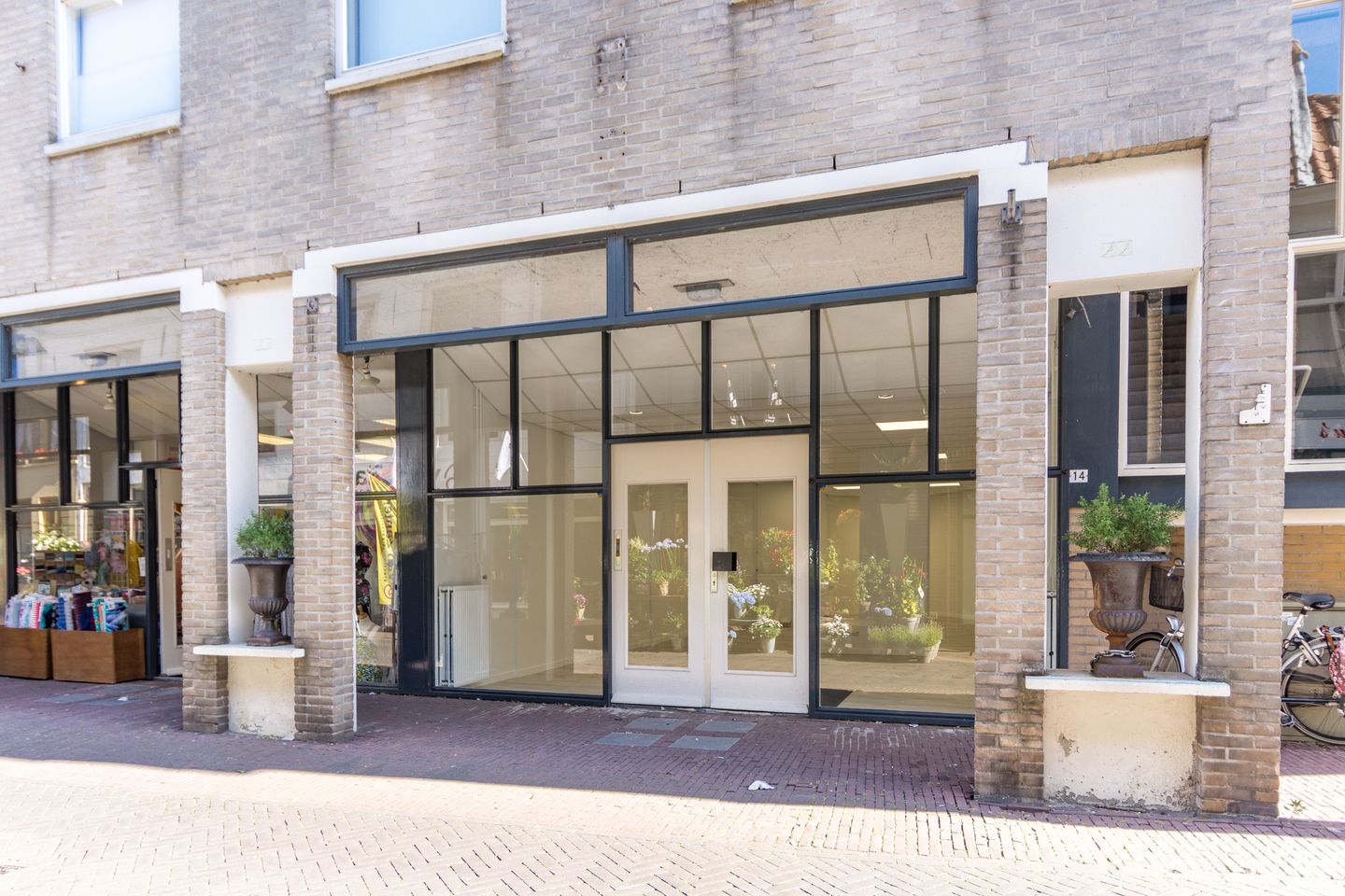 View photo 1 of Everwijnstraat 14