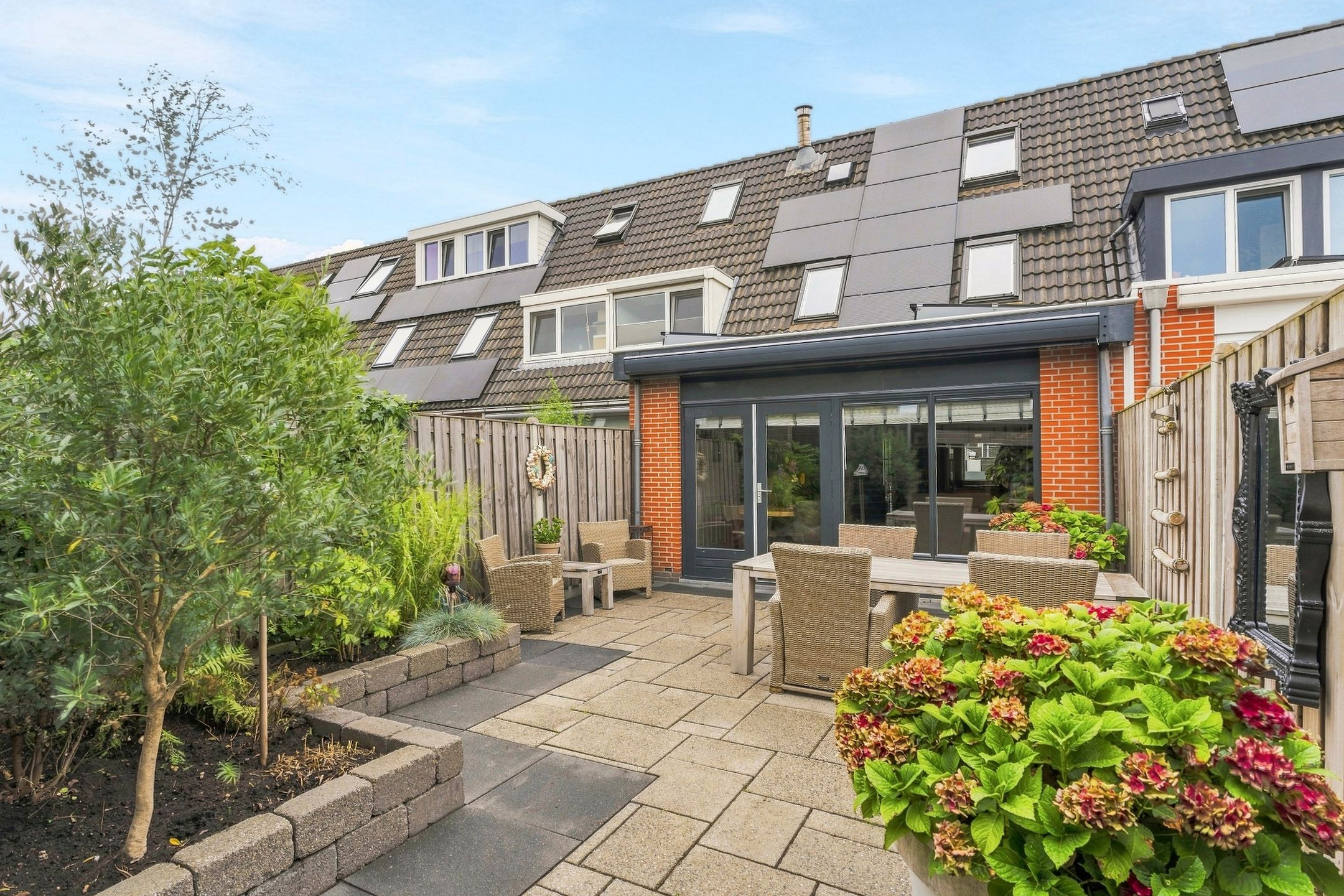 Photo 42 of Sawahstraat 36