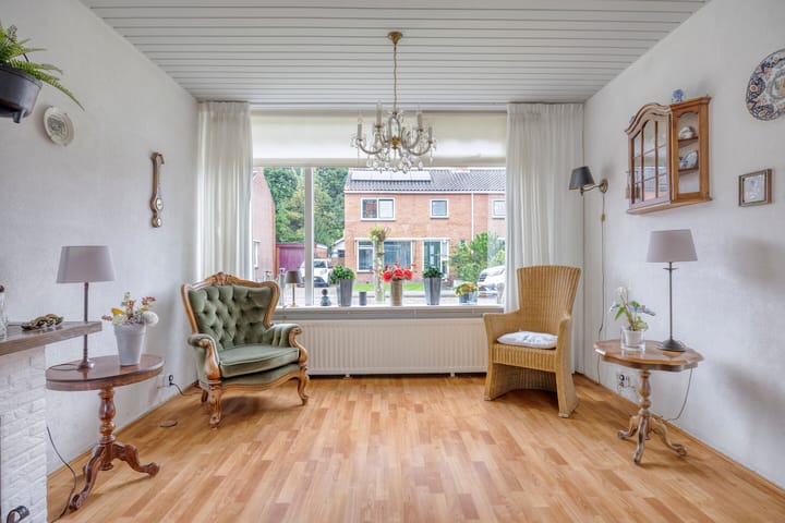 Twee-onder-één-kap te koop: Talmastraat 90, Veendam