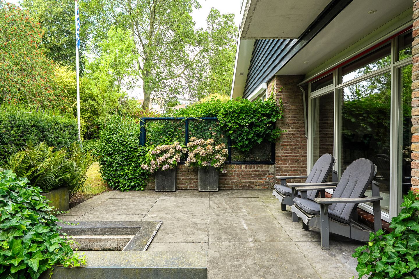Photo 70 of Lammerts van Buerenstraat 2