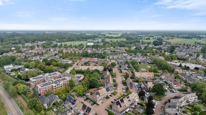 Tussenwoning te koop: De Hoge Akker 44, Barneveld