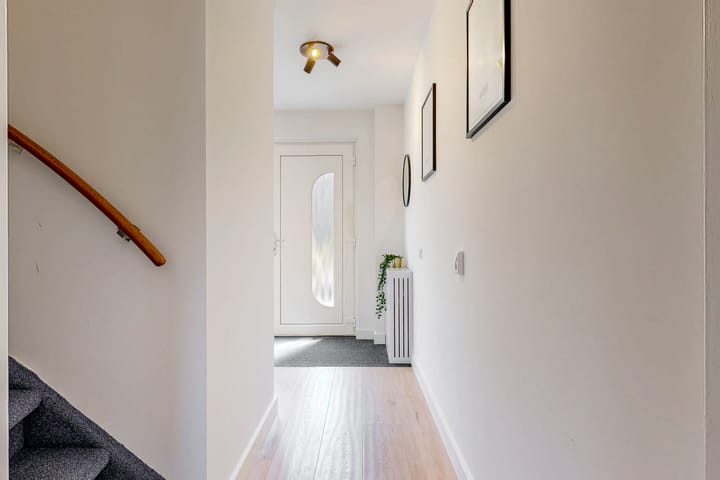 Tussenwoning te koop: Haya van Somerenstraat 44, Kudelstaart