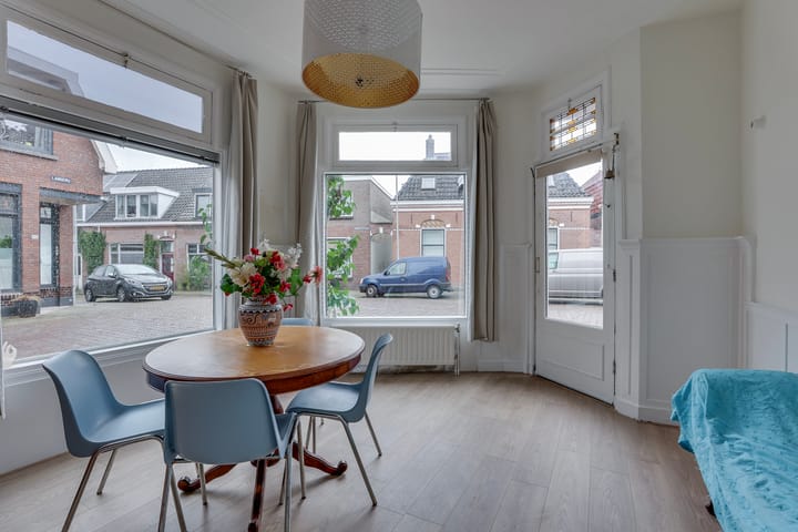 Hoekwoning te koop: Molenbelt 2, Deventer