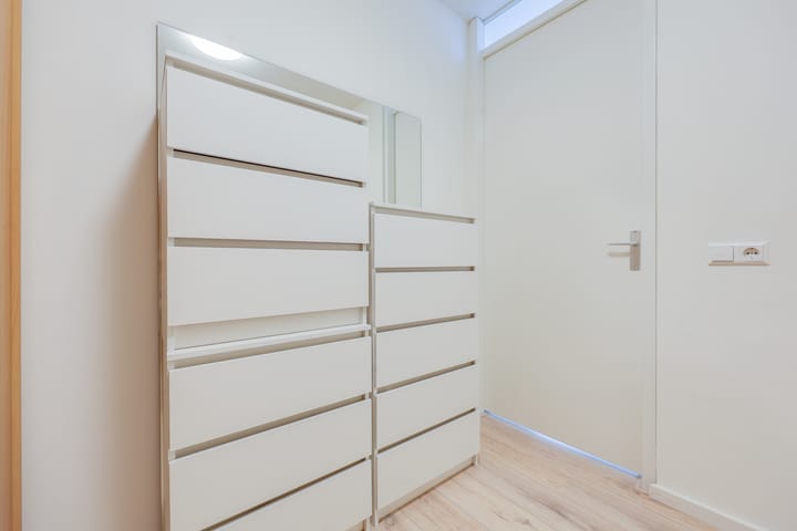 Tussenwoning te koop: Sprenglaar 146, Almere