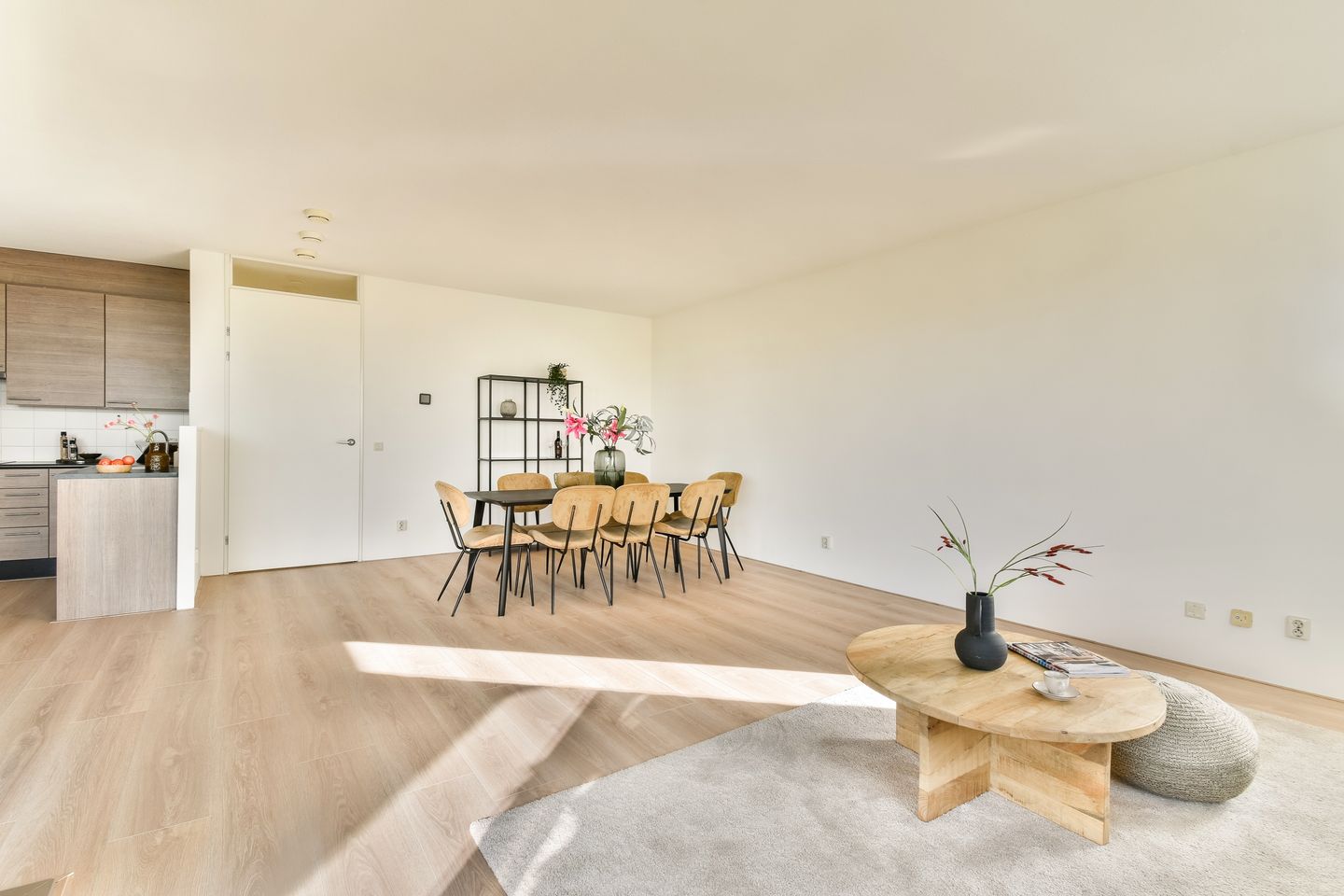 Photo 10 of Van Embdenstraat 74
