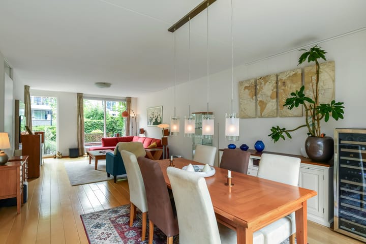 Tussenwoning te koop: van Nispen tot Pannerdenplantsoen 10, Doorwerth