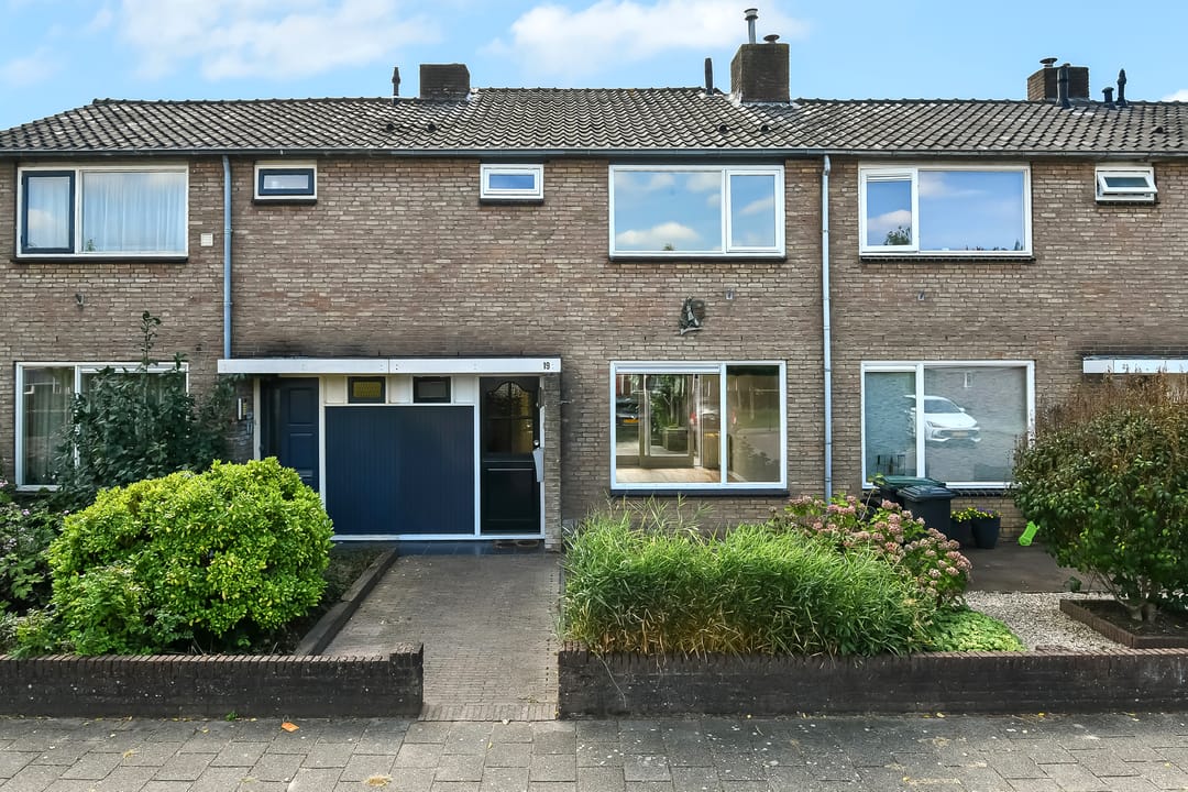 Foto 1 van Van der Duyn van Maasdamstraat 19