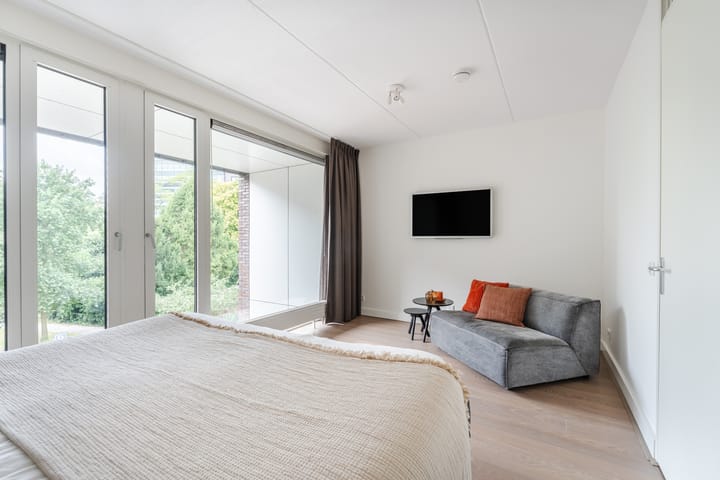 Tussenwoning te koop: Bloemweg 75, Amersfoort