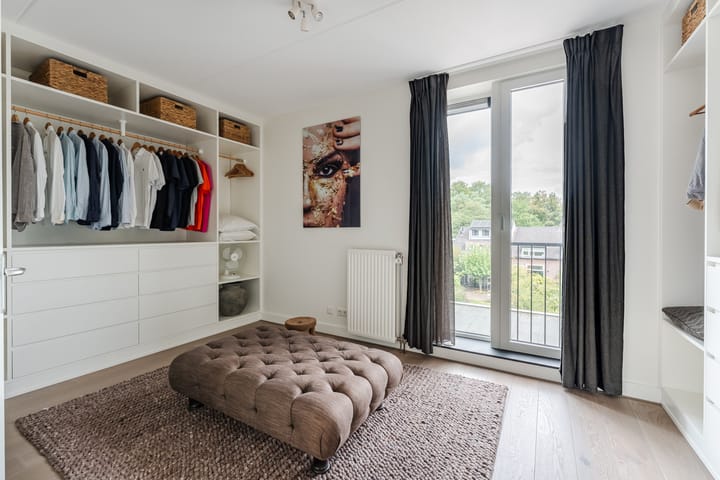 Tussenwoning te koop: Bloemweg 75, Amersfoort
