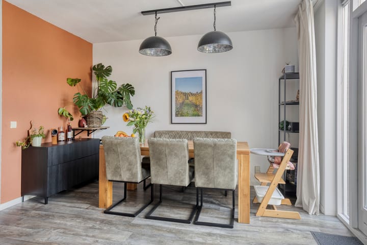 Tussenwoning te koop: Röntgendreef 35, Maassluis
