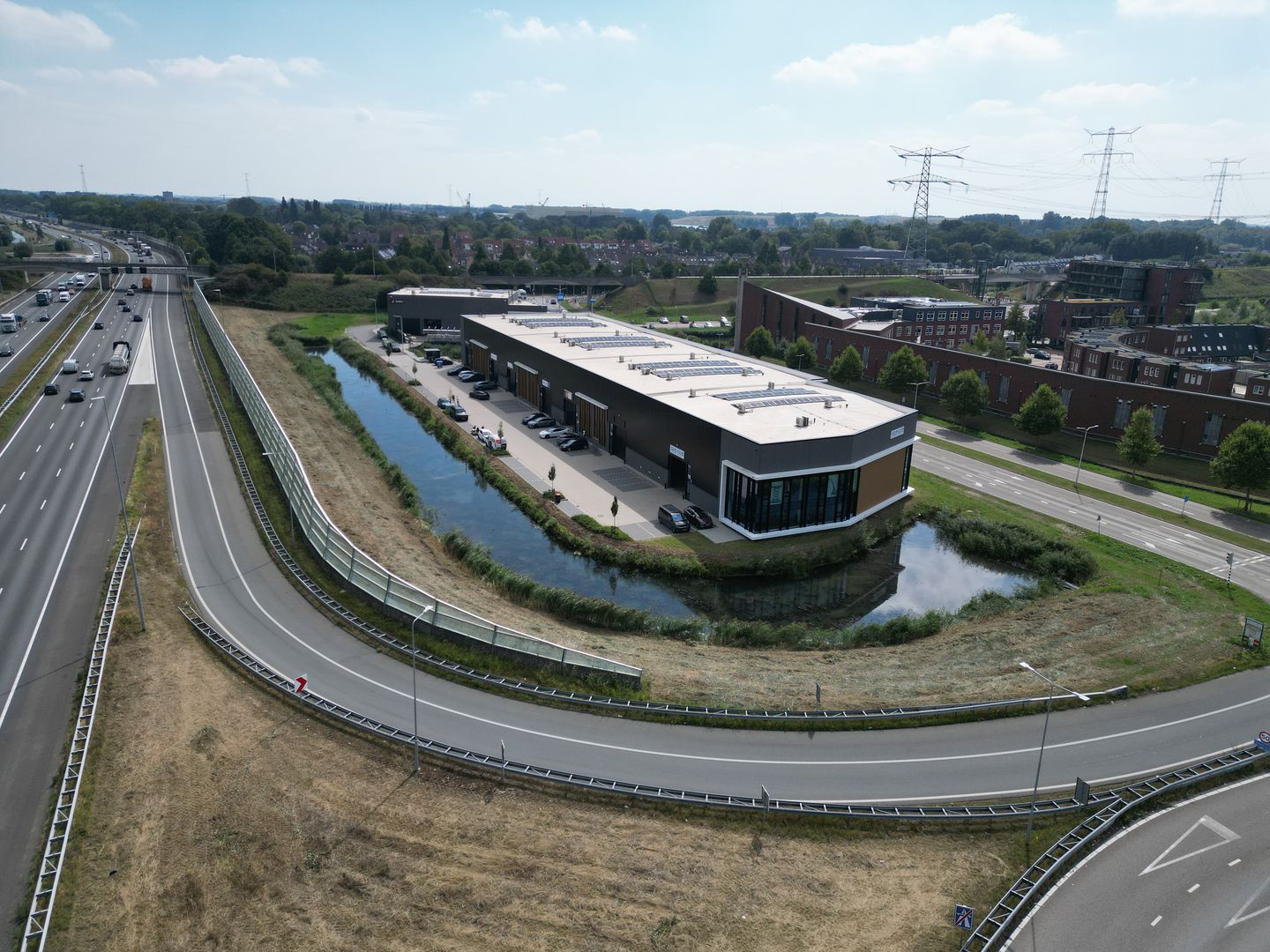View photo 2 of Tenorweg 10