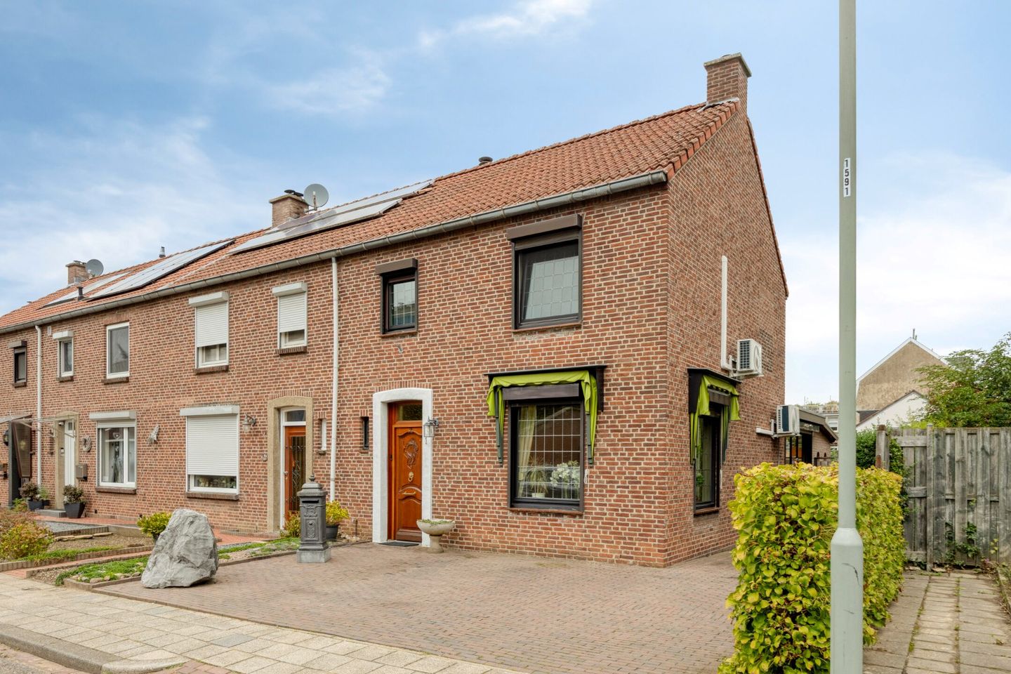 Foto 1 van Dr Ariensstraat 1