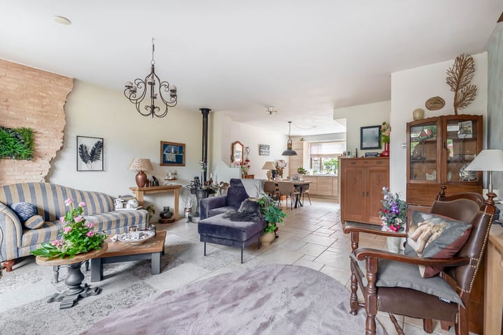 Tussenwoning te koop: Anjelier 36, Krimpen Aan Den Ijssel