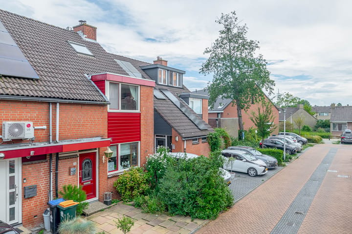 Tussenwoning te koop: Anjelier 36, Krimpen Aan Den Ijssel