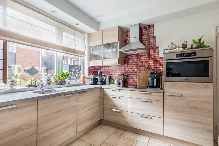 Tussenwoning te koop: Anjelier 36, Krimpen Aan Den Ijssel