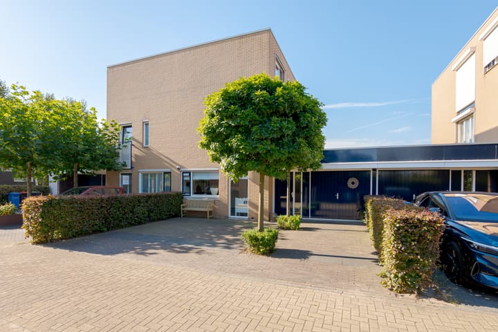 Tussenwoning te koop: Speldenmakerstraat 34, Zwolle