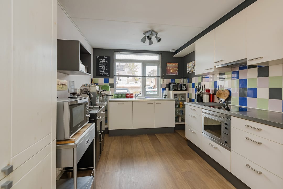 Photo 7 of Graaf Florisstraat 15