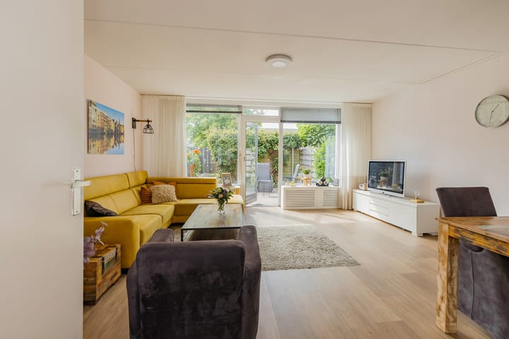 Photo 4 of Graaf Florisstraat 15
