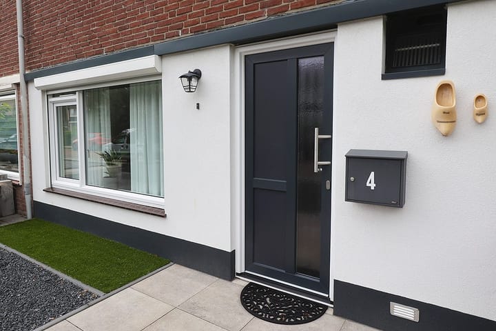 Tussenwoning te koop: Otto van Taverenstraat 4, Enschede