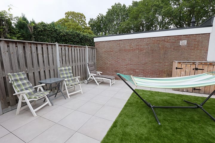 Tussenwoning te koop: Otto van Taverenstraat 4, Enschede