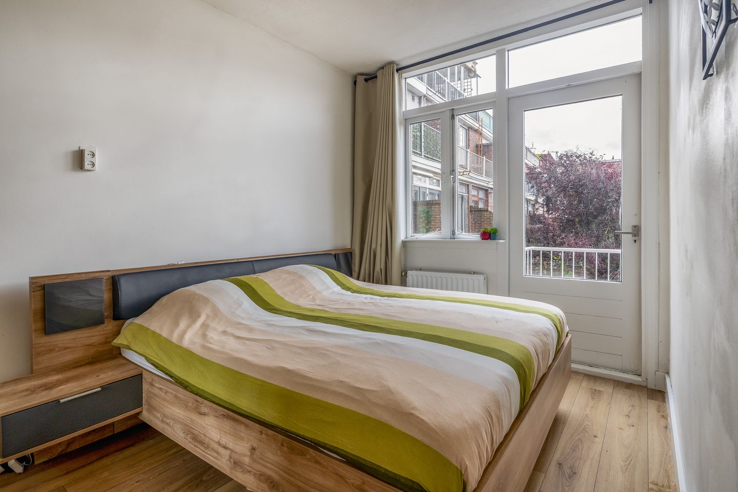 Photo 20 of Pascalstraat 24-B
