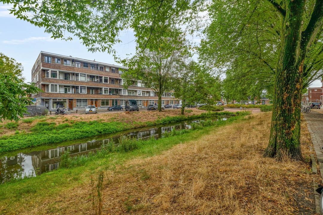 Photo 37 of Pascalstraat 24-B