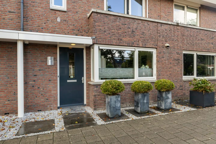 Tussenwoning te koop: Blauwe Vinvis 11, Naaldwijk