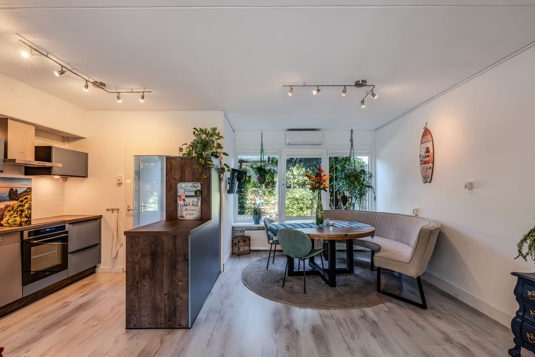 Photo 2 of Standerstraat 36