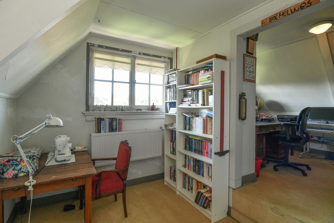 Photo 37 of Van Ruisdaelstraat 35