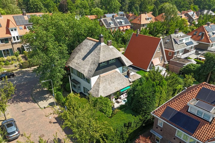 Photo 4 of Van Ruisdaelstraat 35